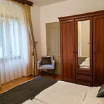 Varosi Vendeghaz Gasthof 3*