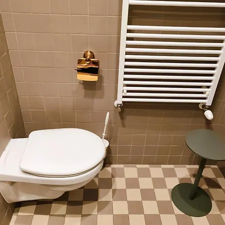 Varosi Vendeghaz סנטאנדרה