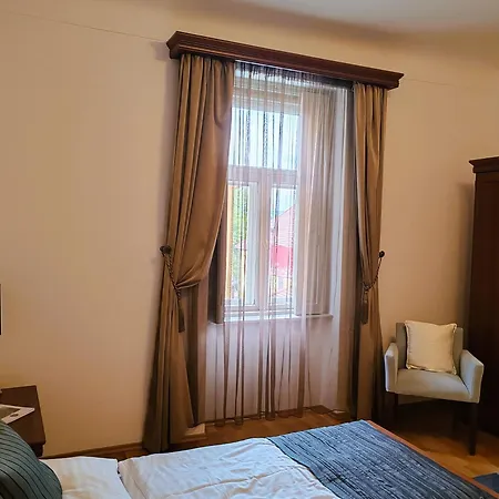 Varosi Vendeghaz Szentendre